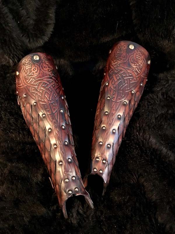 Sigrun Deluxe Leather Greaves