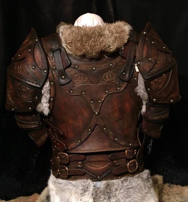 The Shield Maiden Clan Chief BUILT Leather Armour Full Set 2